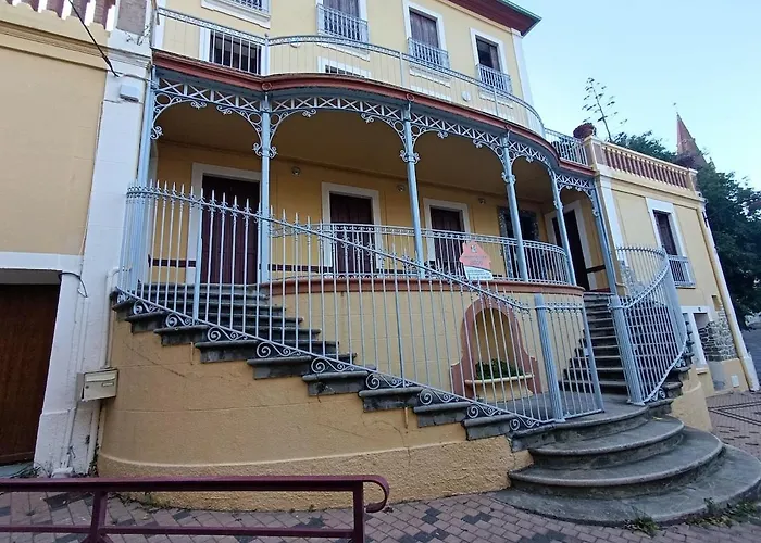 9, 2ème étage, Magnifique T2 D'environ 45m2, Climatisé Avec Large Terrasse Plein Sud Appartamento